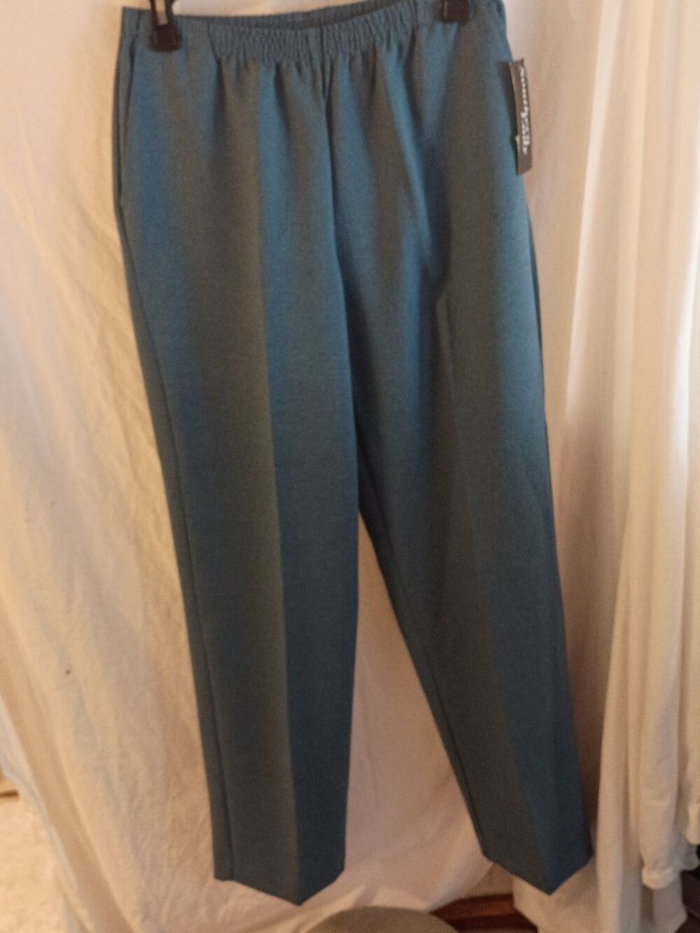 NWT! Women's Size 6 Southern Lady Elastic Waist Pants in Navy Blue